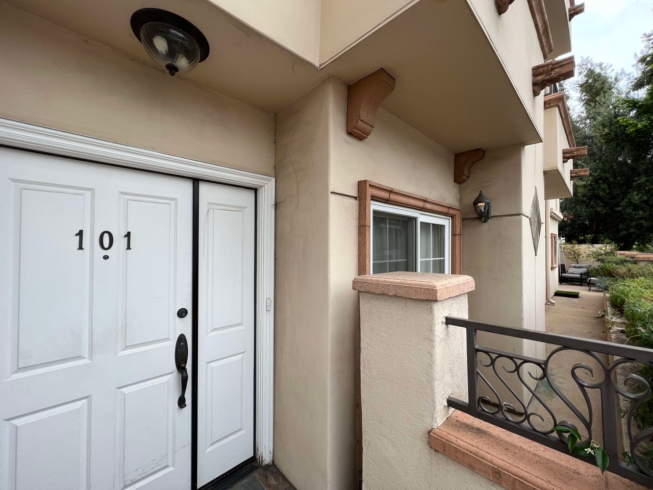 11578 Iowa Ave #101