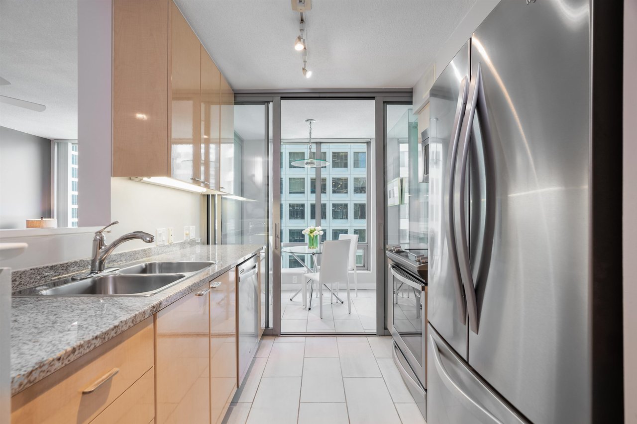 1505-1200 W Georgia Street, Vancouver