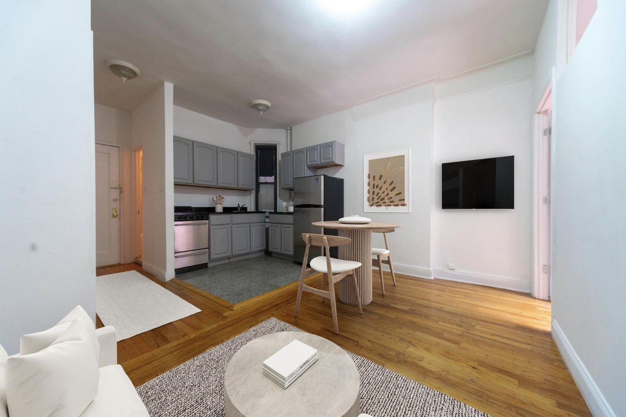 210 East 38th Street, Apt 2-C