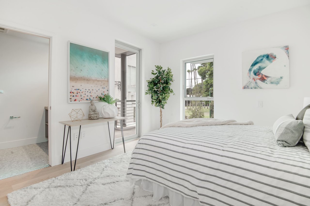 1155 N Fuller AVE # 103