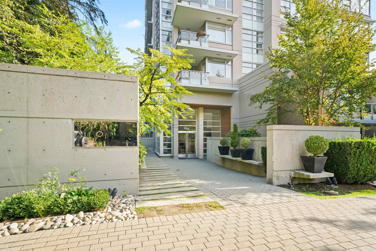 612-9266 University Cres