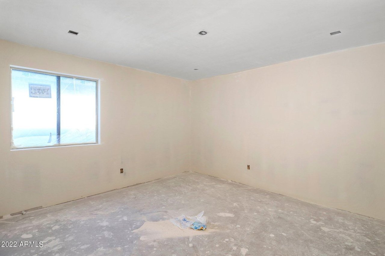 8150 E Del Capitan Dr