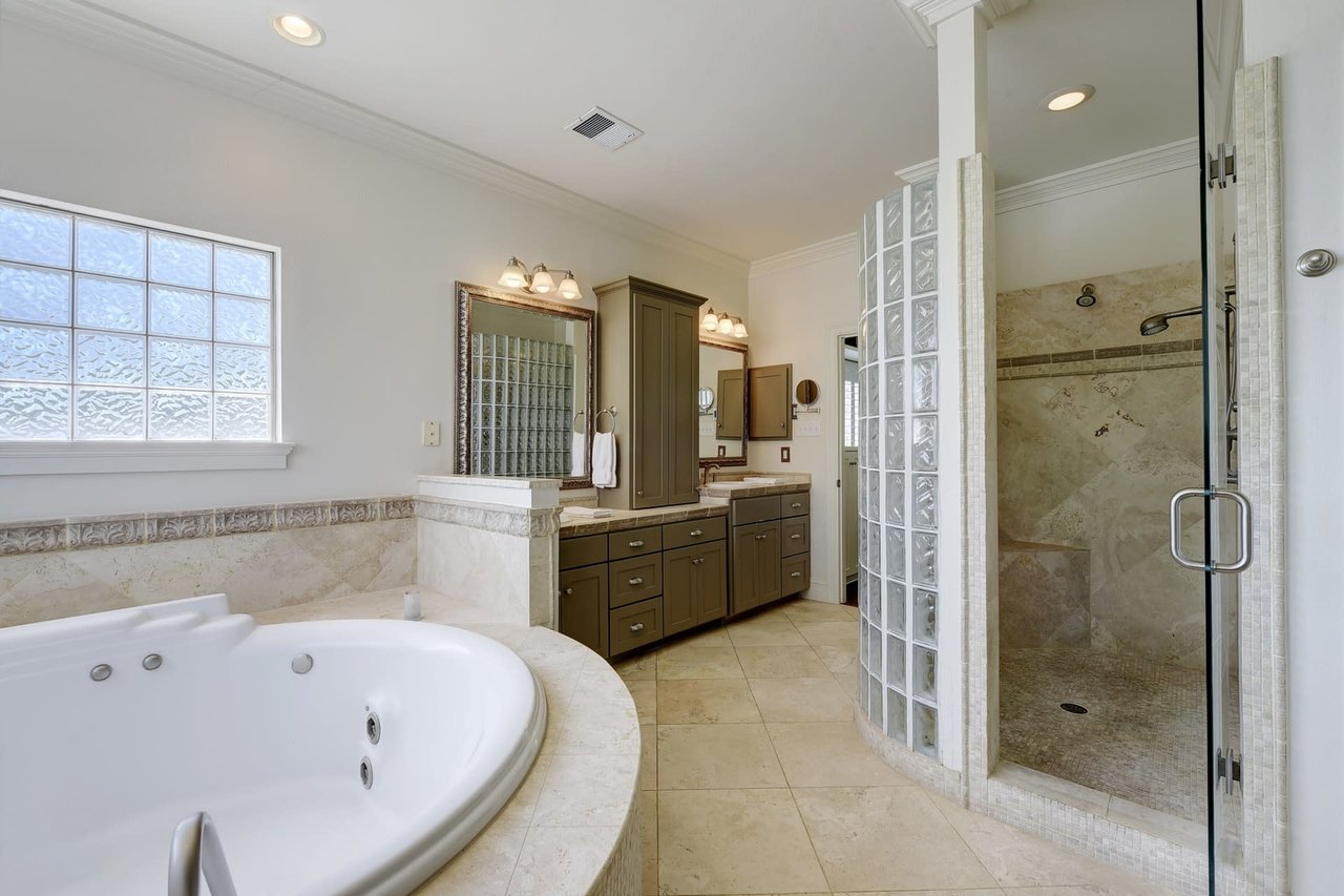 4505 Elkwater Cv