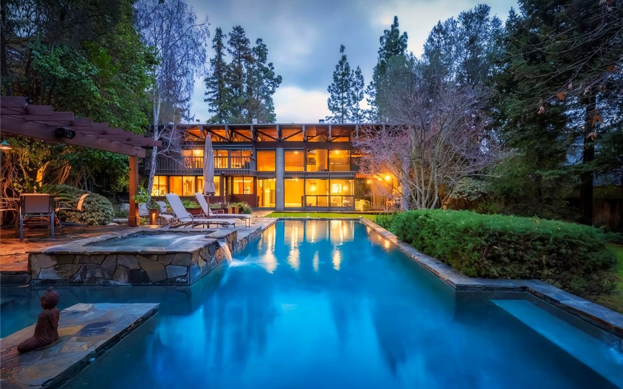 La Cañada Flintridge's Housing Market in 2025: A Comprehensive Analysis