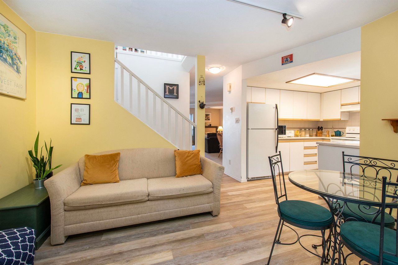 2922 Mt Seymour Pkwy