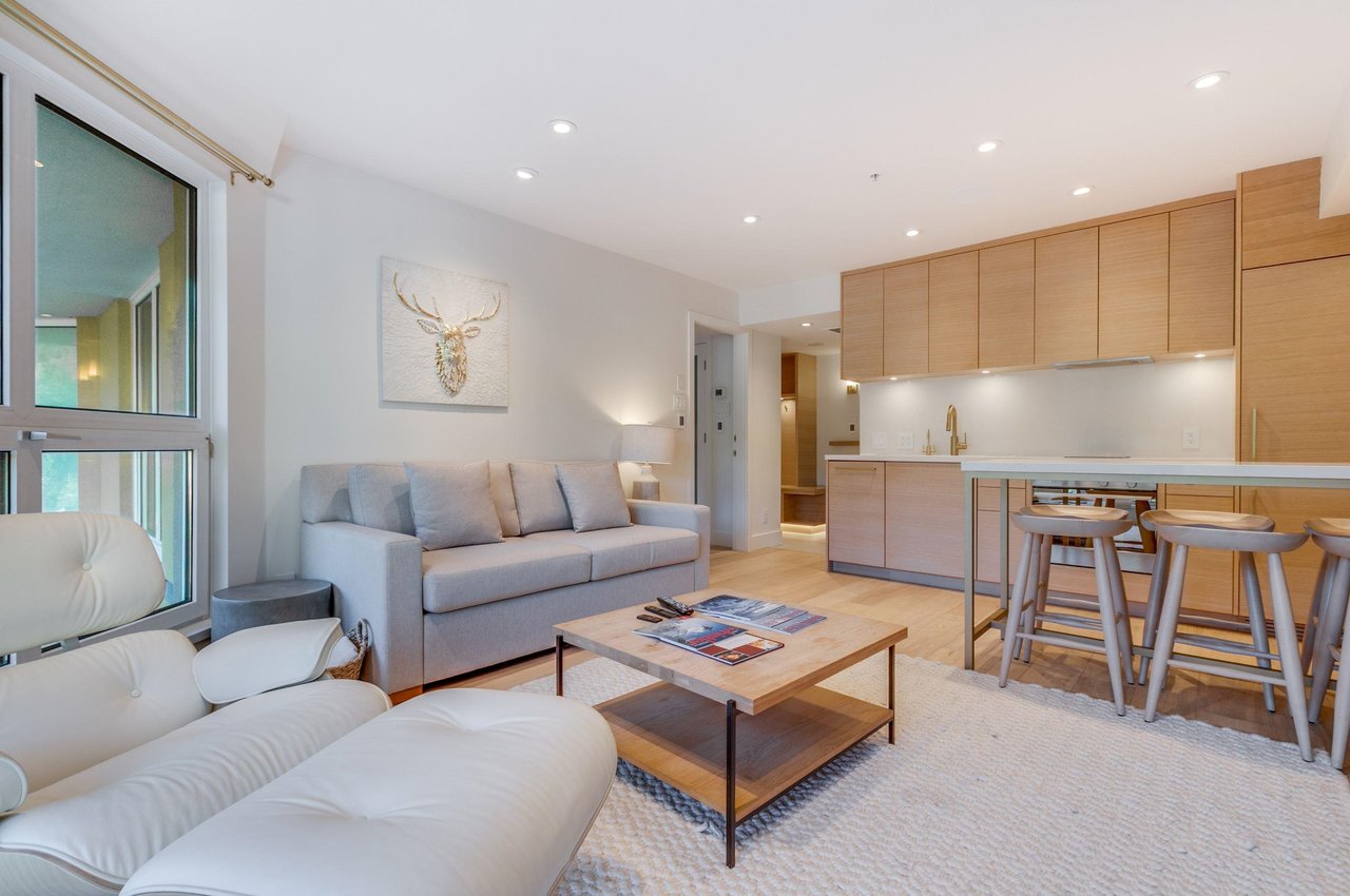 417-4557 Blackcomb Wy
