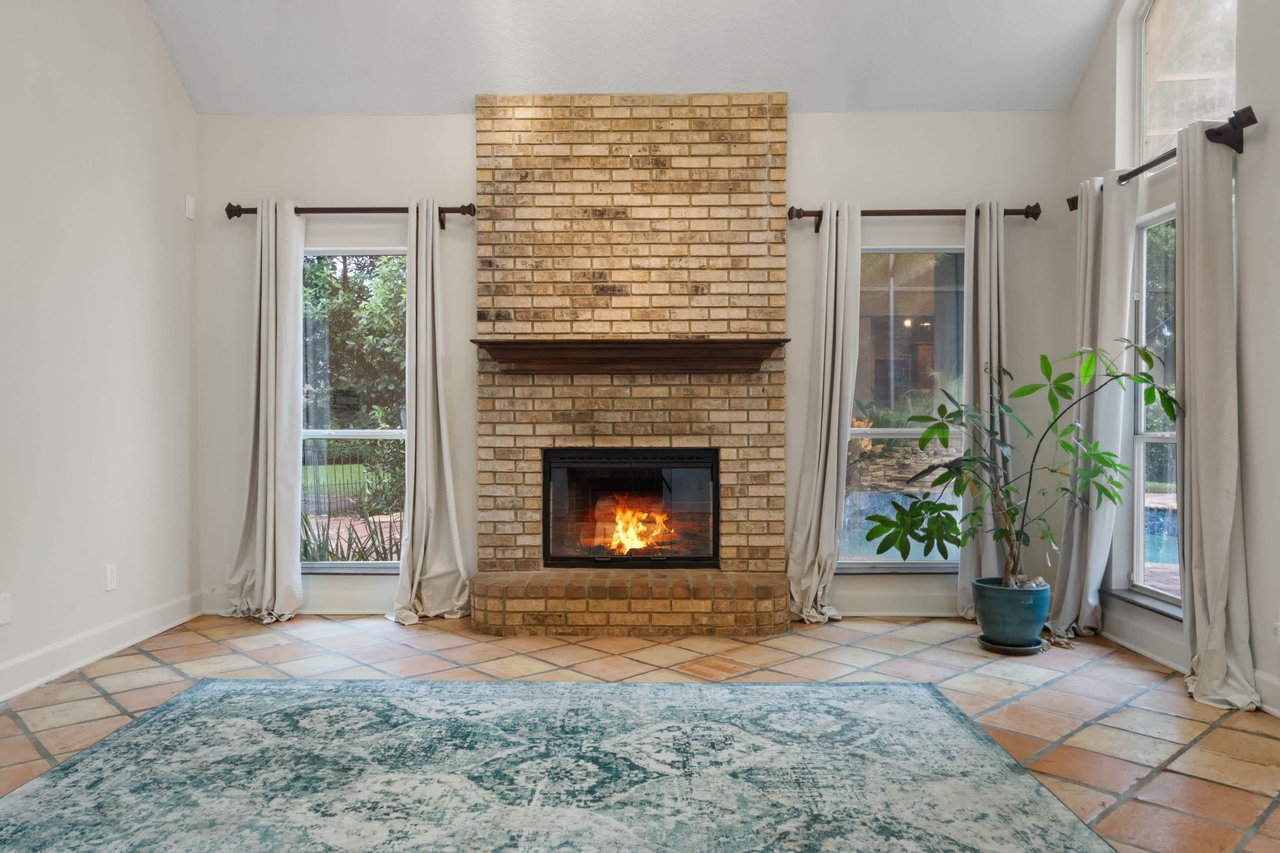 2563 CARTER GROVE CIRCLE