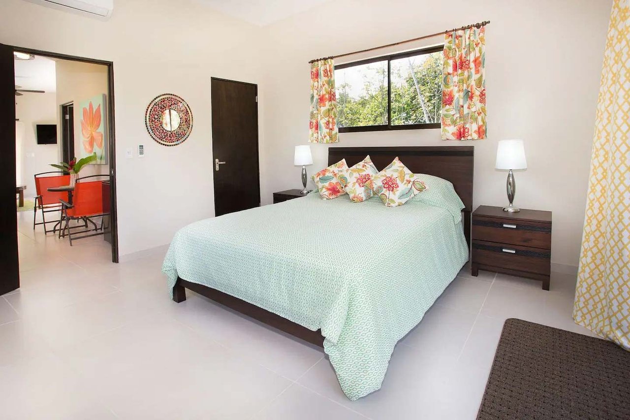  Affordable & Charming 1 bedroom Villa with Pool in gated community, immersed in the rainforest close to Quepos  