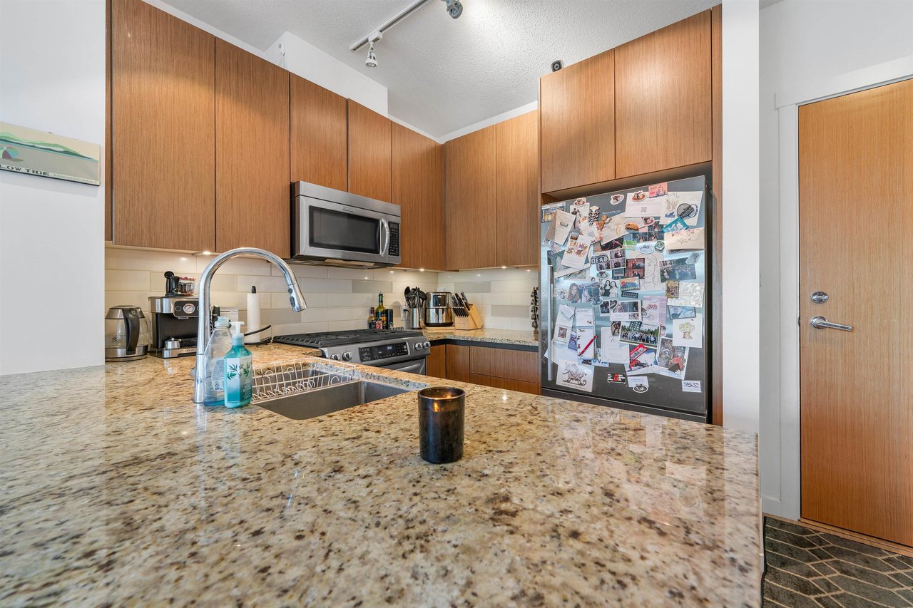 312-135 W 2nd St