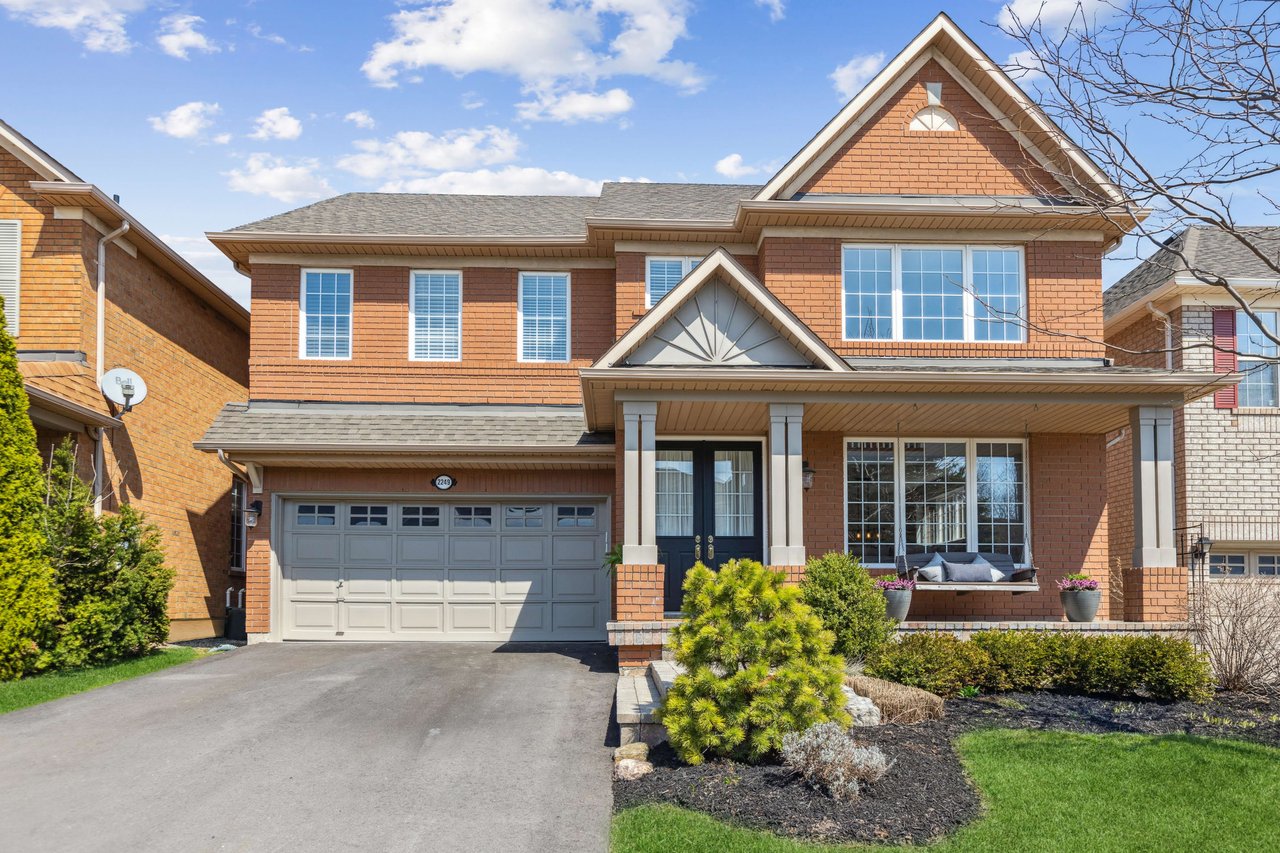 Fabulous 4 Bedroom with Pool & Loft!