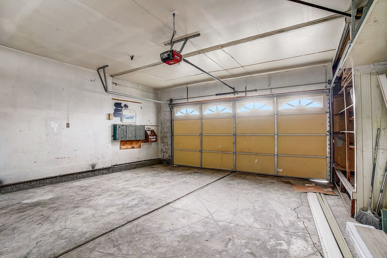 1216 Moonlight Way