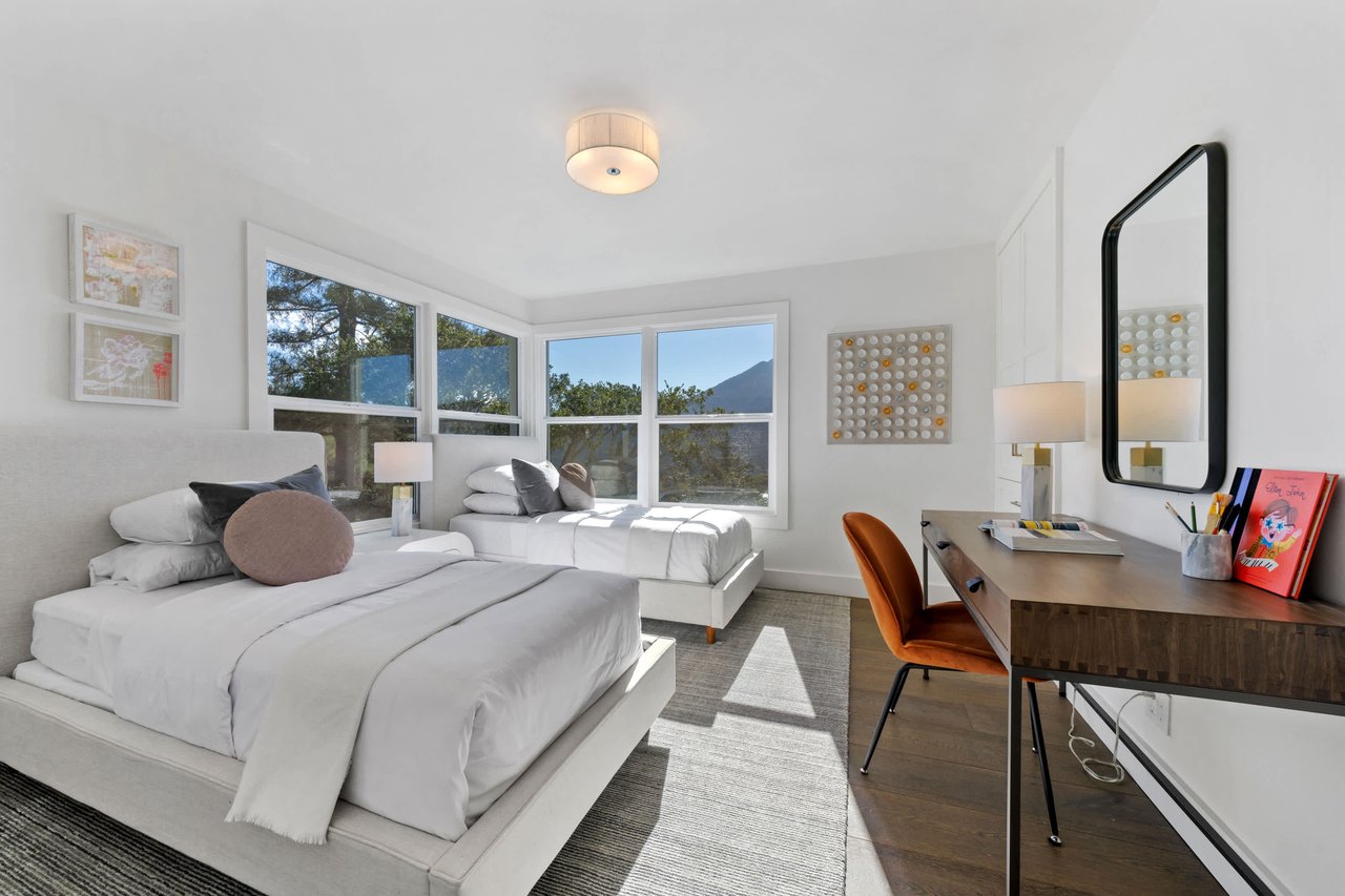Exceptional Contemporary Renovation