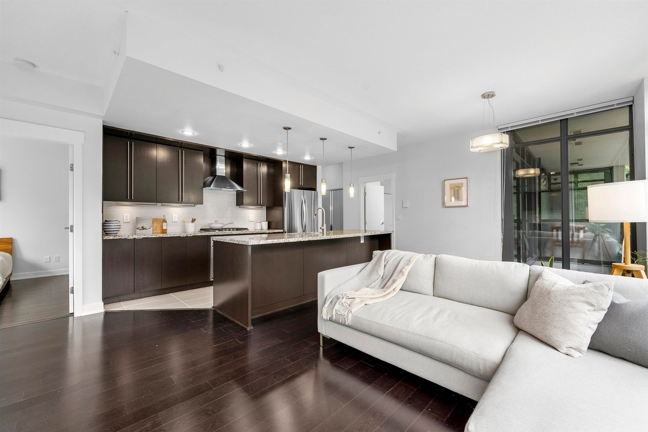 303-7088 18th Ave