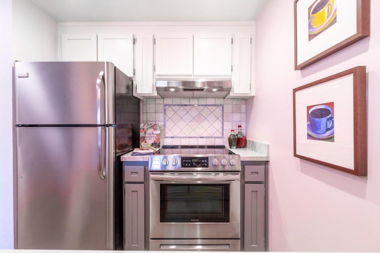 707 Fathom Dr, Unit 203