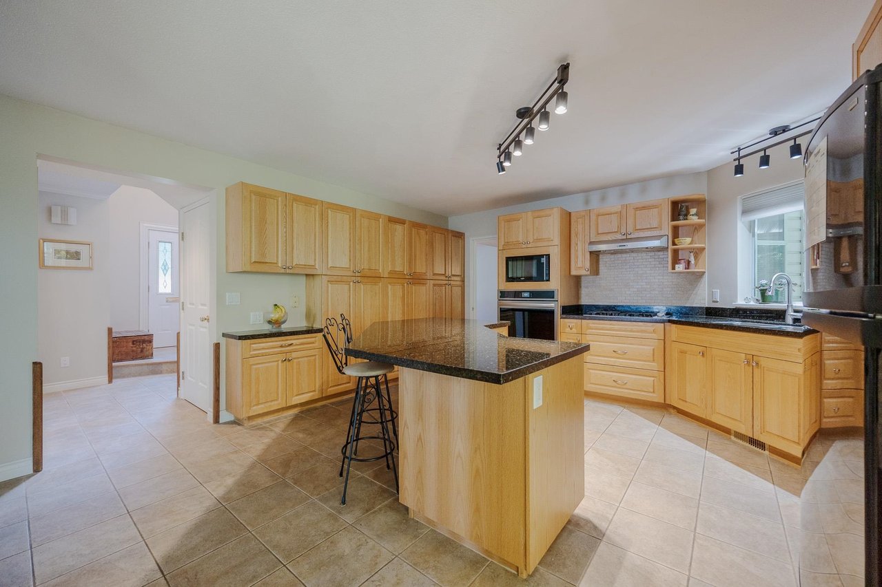 9621 161a St