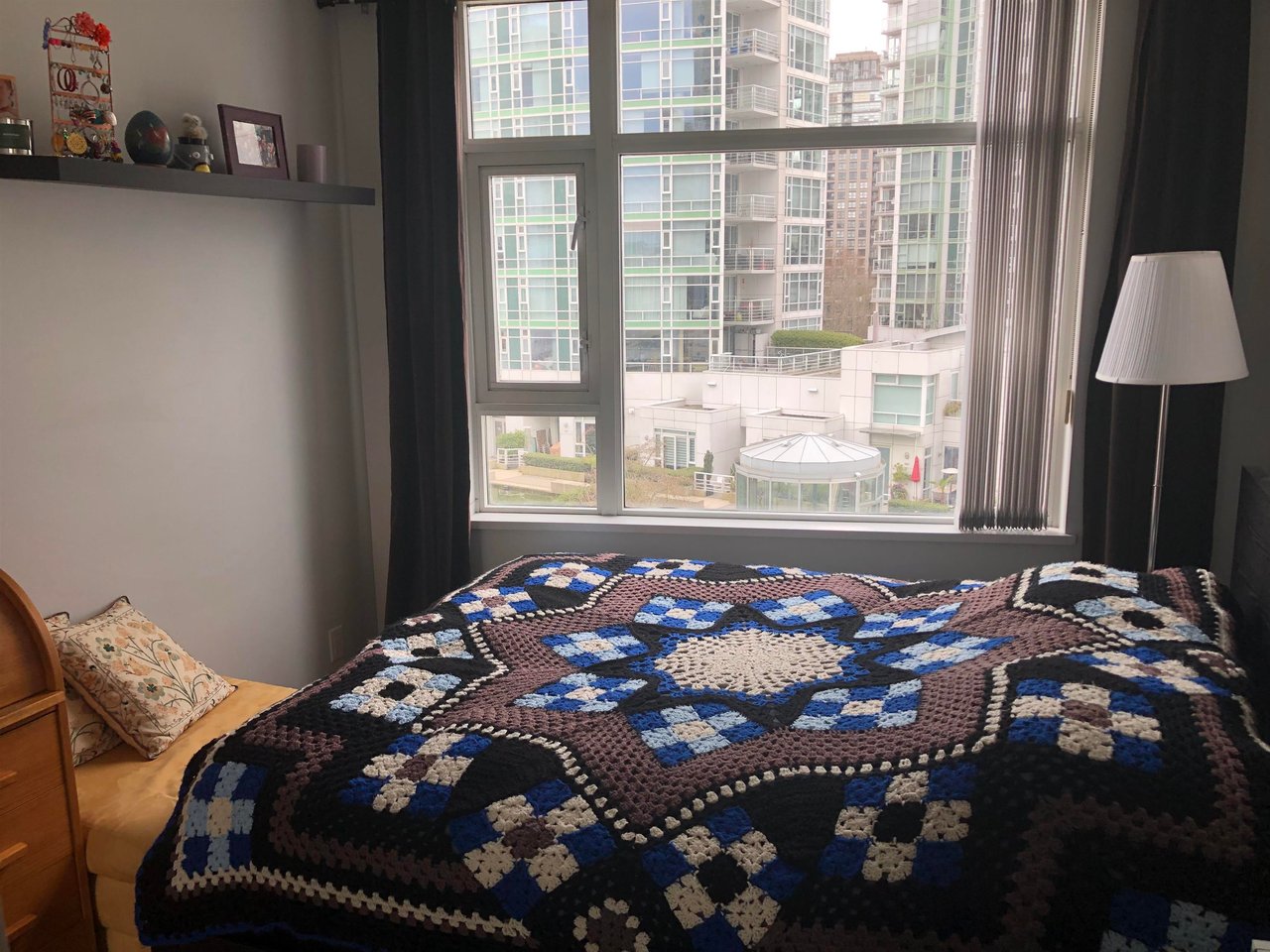 703-1199 Marinaside Cres