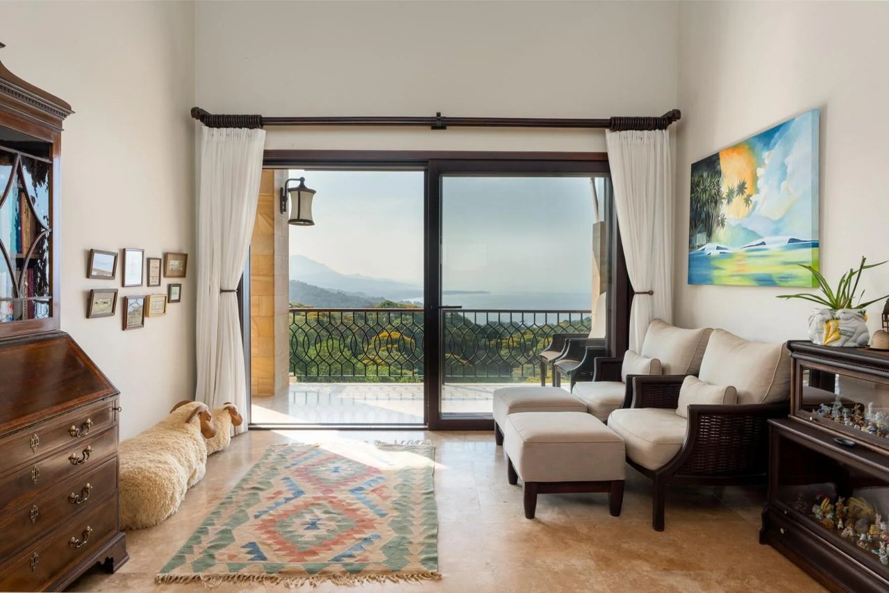 Luxury Ocean View Home, Dominical, Puntarenas