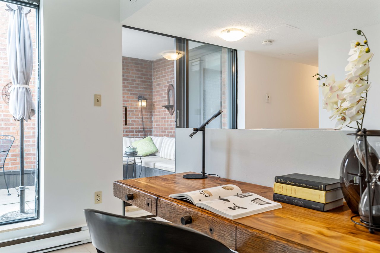 Award Winning Bedford Glen Suite 506