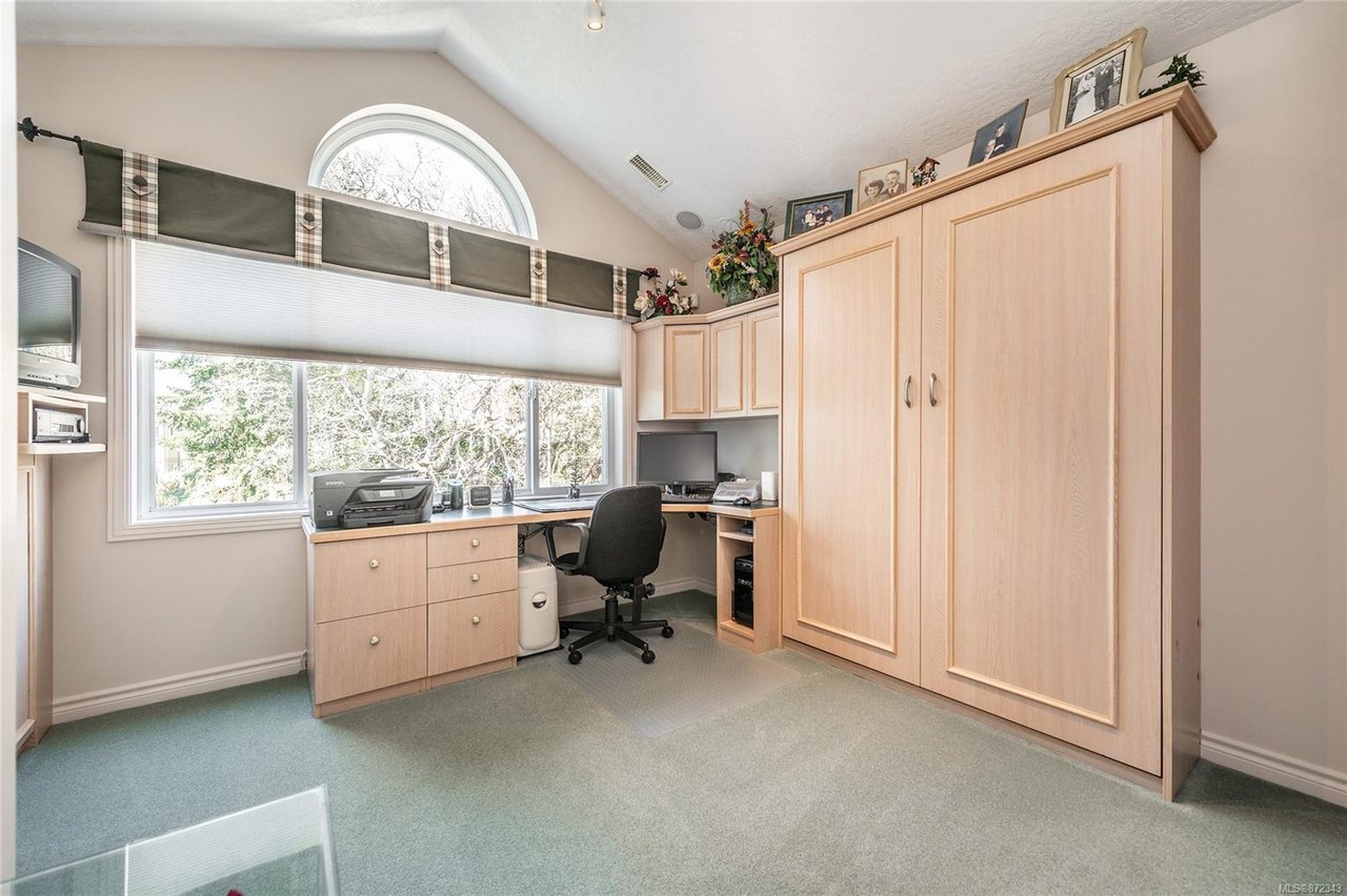 24-108 Aldersmith Pl