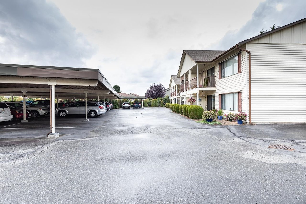 107-2853 W Bourquin Cres