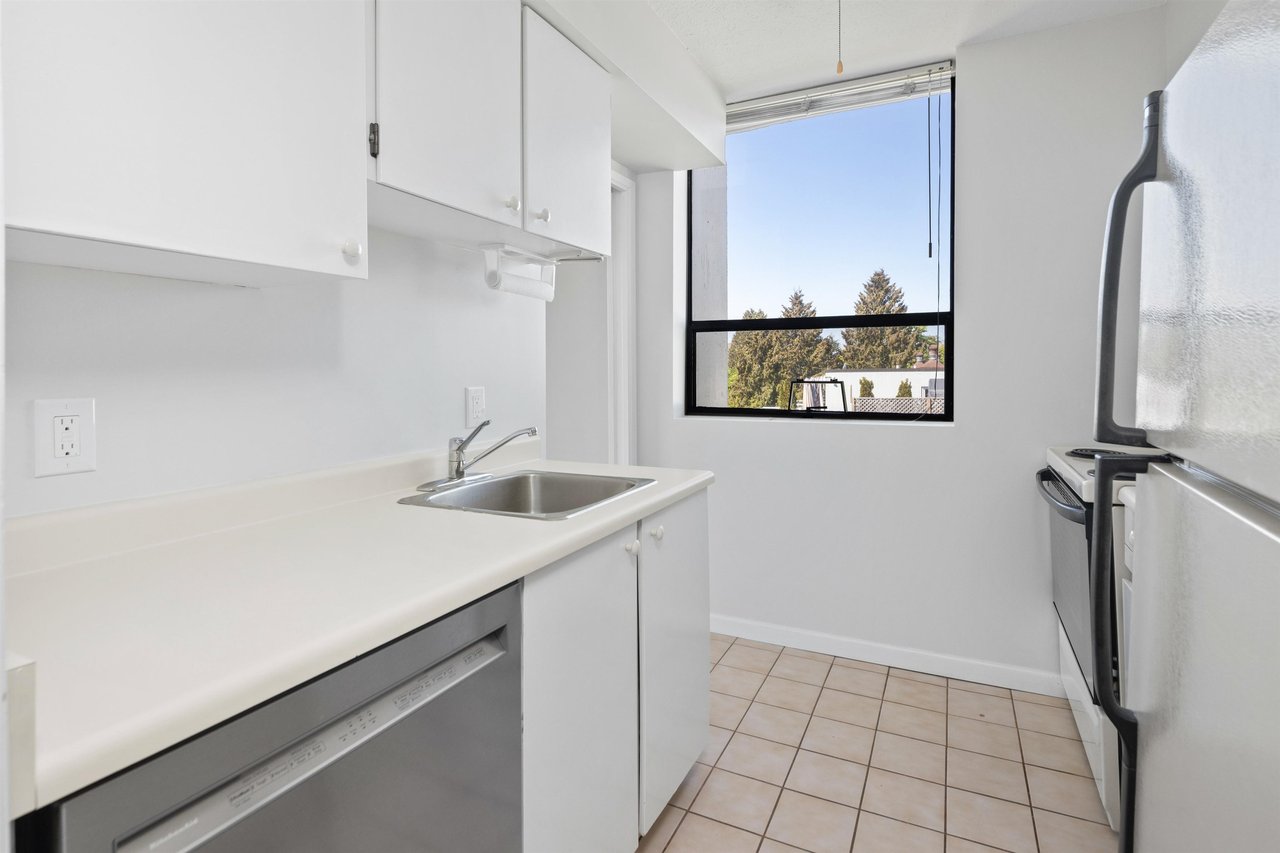 803-1737 Duchess Ave