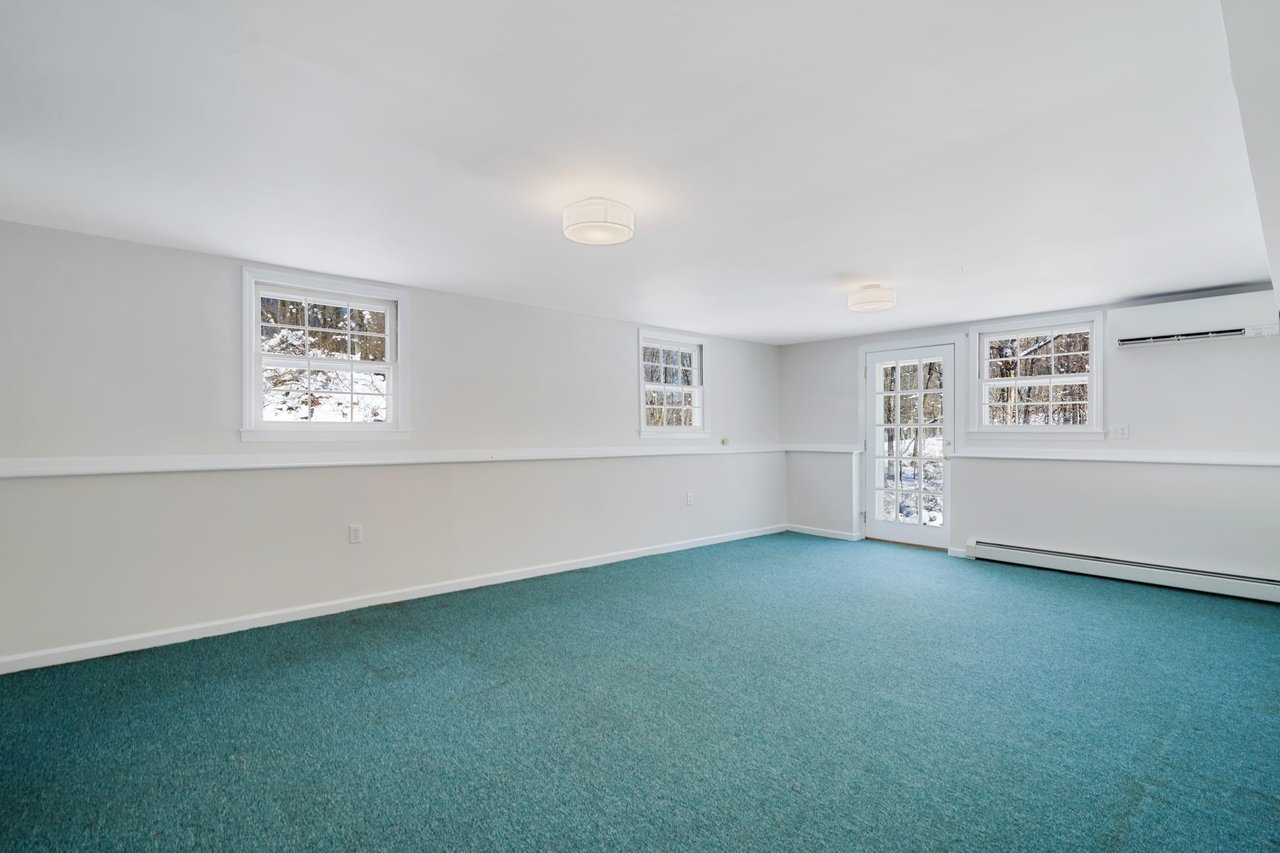3 Holly Hill Lane