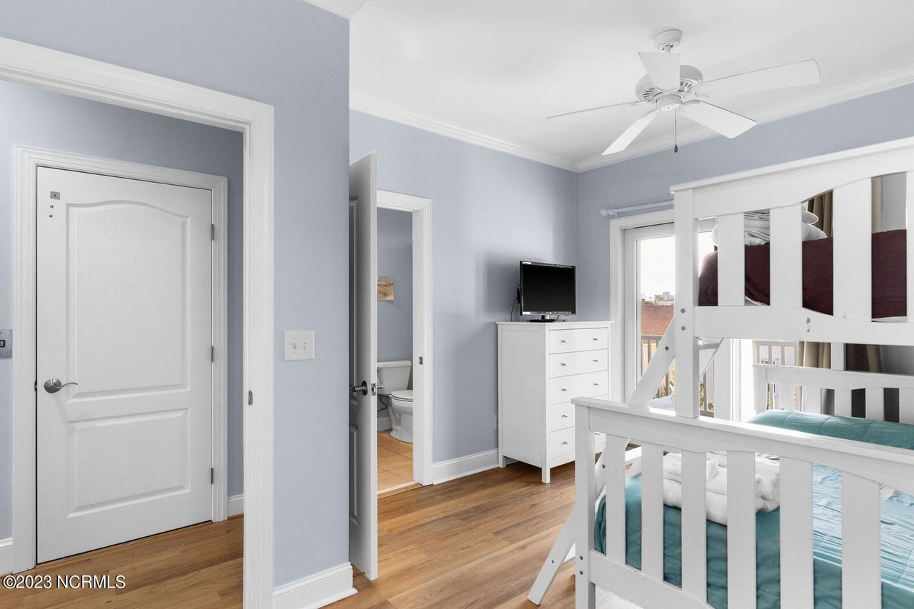 307 Greenville Ave, #2