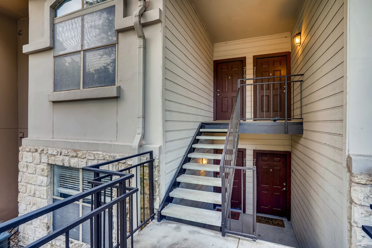 6000 Shepherd Mountain Cove 2107