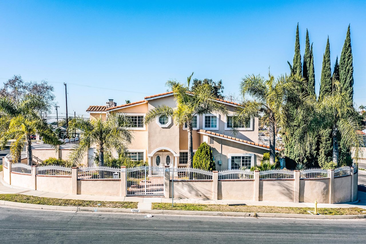 In Escrow - Probate Sale - Mirada