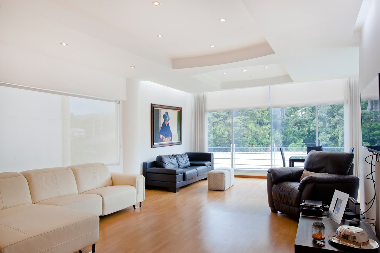Mountain View Contemporary Apartment, Escazu, San Jose
