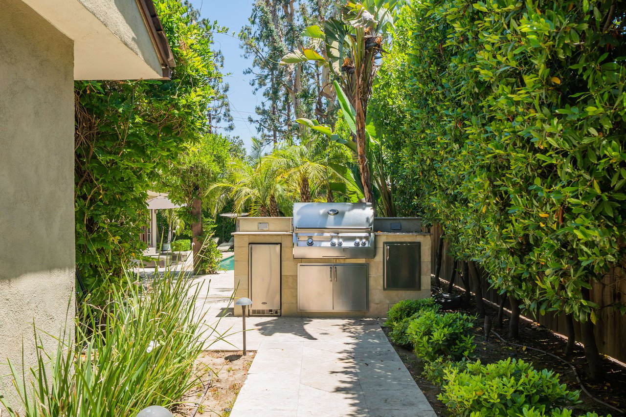 Sprawling Updated Cali Ranch in Toluca Lake w/ Resort Like Backyard