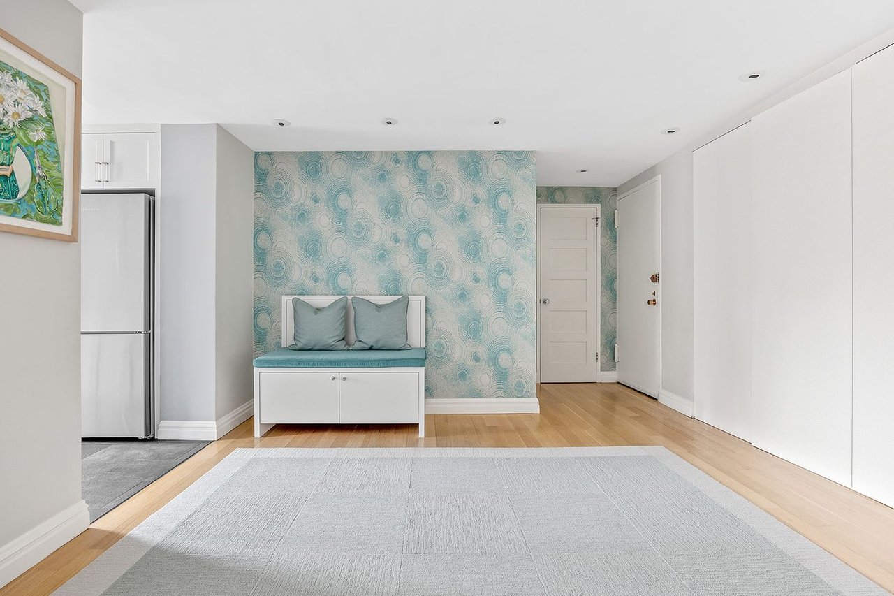 155 East 76th Street Unit 10D