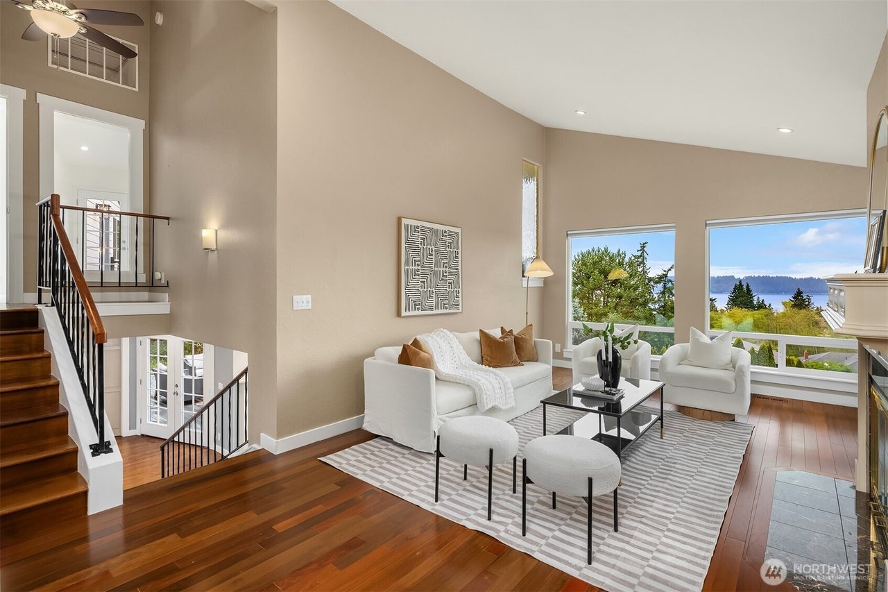 10612 MacArthur Lane, Mukilteo