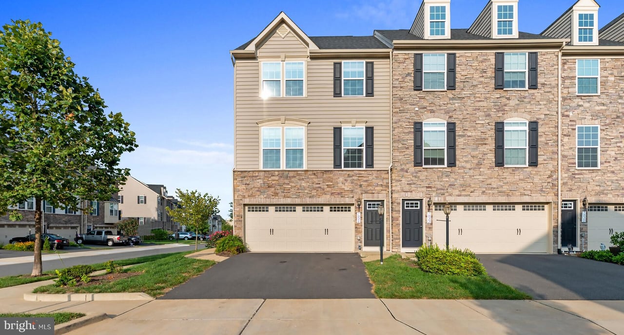 7024 DARBEY KNOLL DRIVE