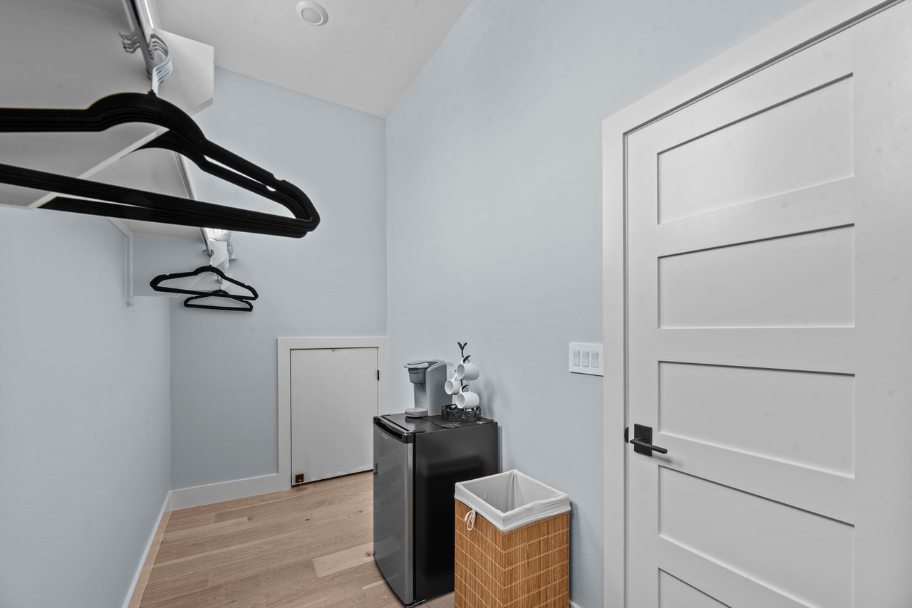 Darling Lane ~ Custom Residence