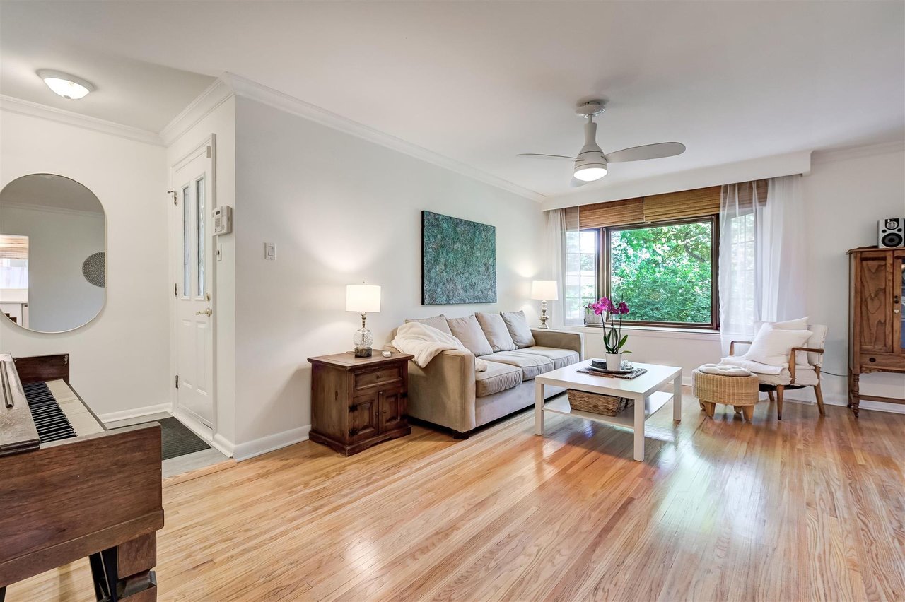 40 Nuffield Dr
