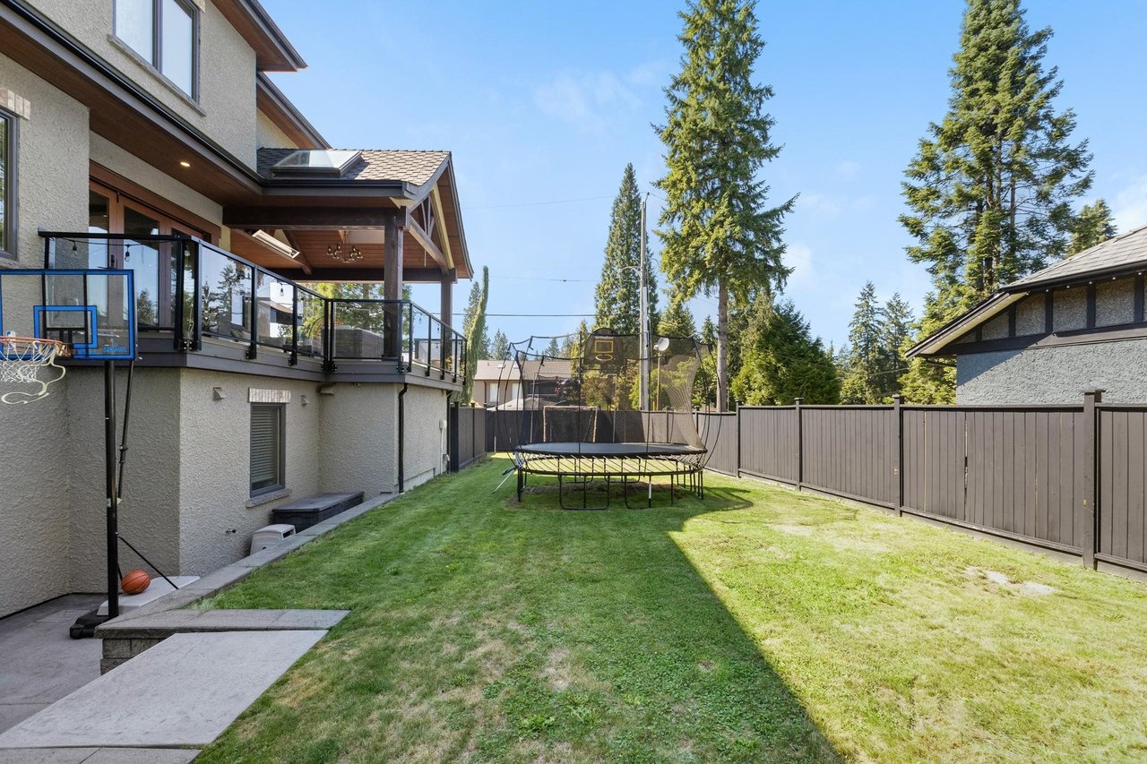 1421 Harbour Dr