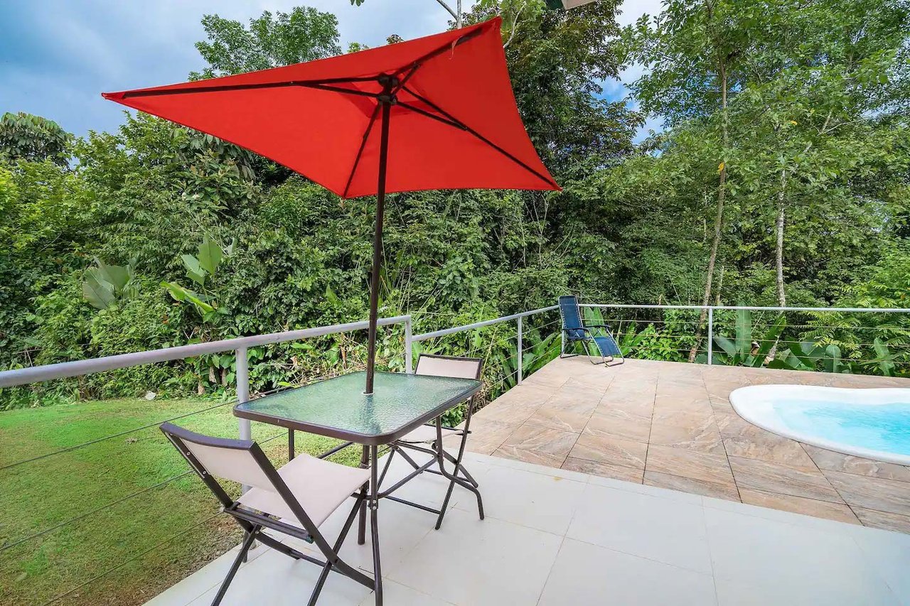  Affordable & Charming 1 bedroom Villa with Pool in gated community, immersed in the rainforest close to Quepos  