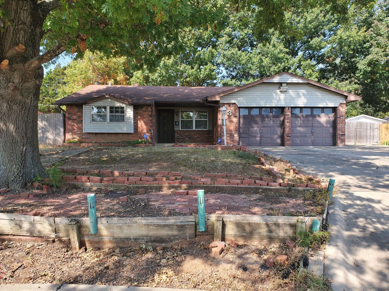 3 Dakota Dr