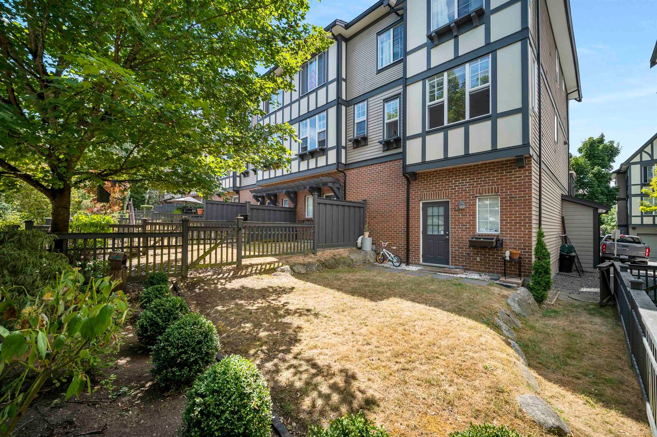 17-8385 Delsom Wy