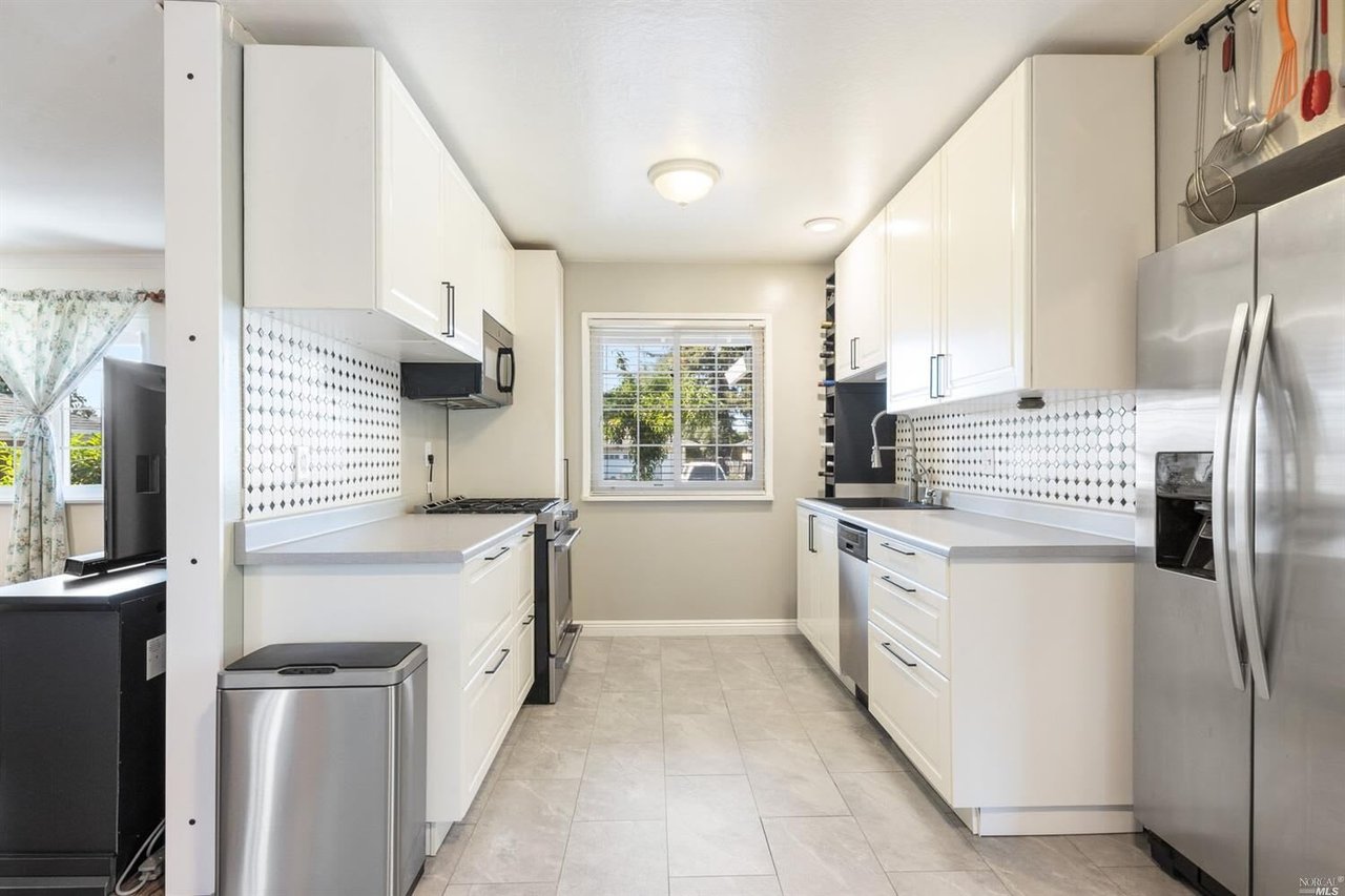 330 Lucas Cir