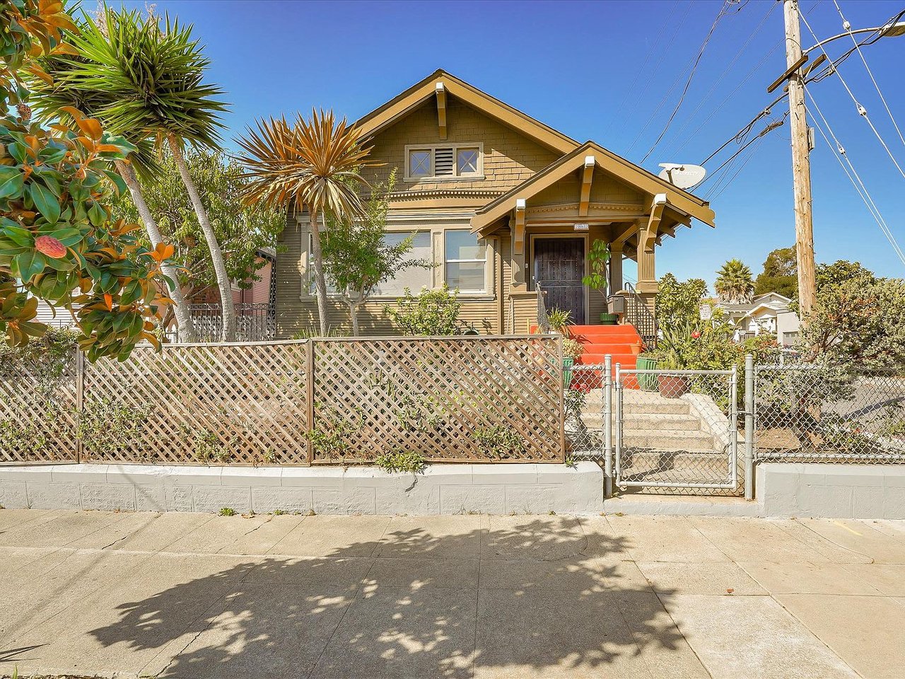 2861 Coolidge Ave