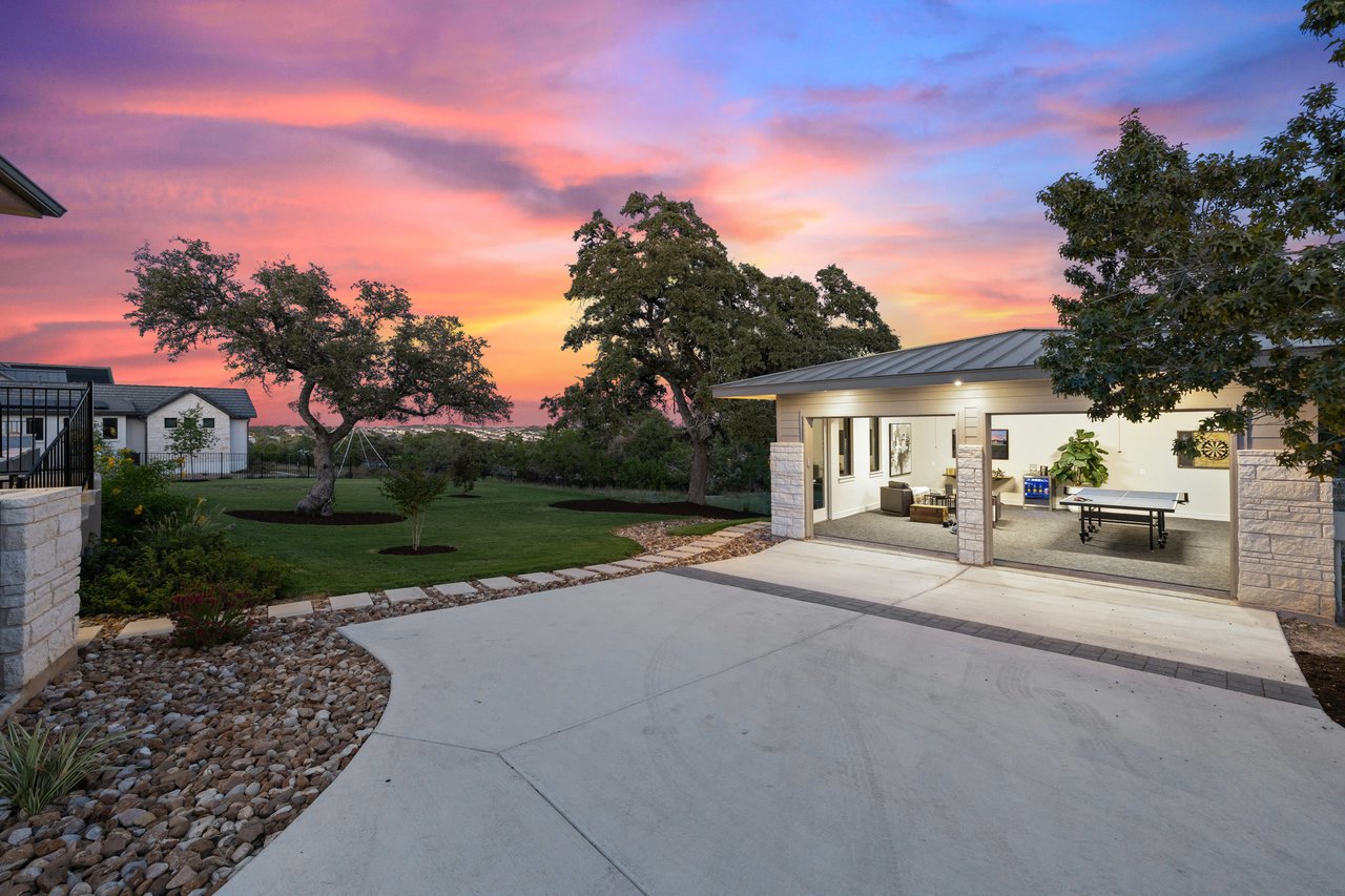 Bee Caves Single Story with Air Conditioned 2nd 2-Car Garage/ADU