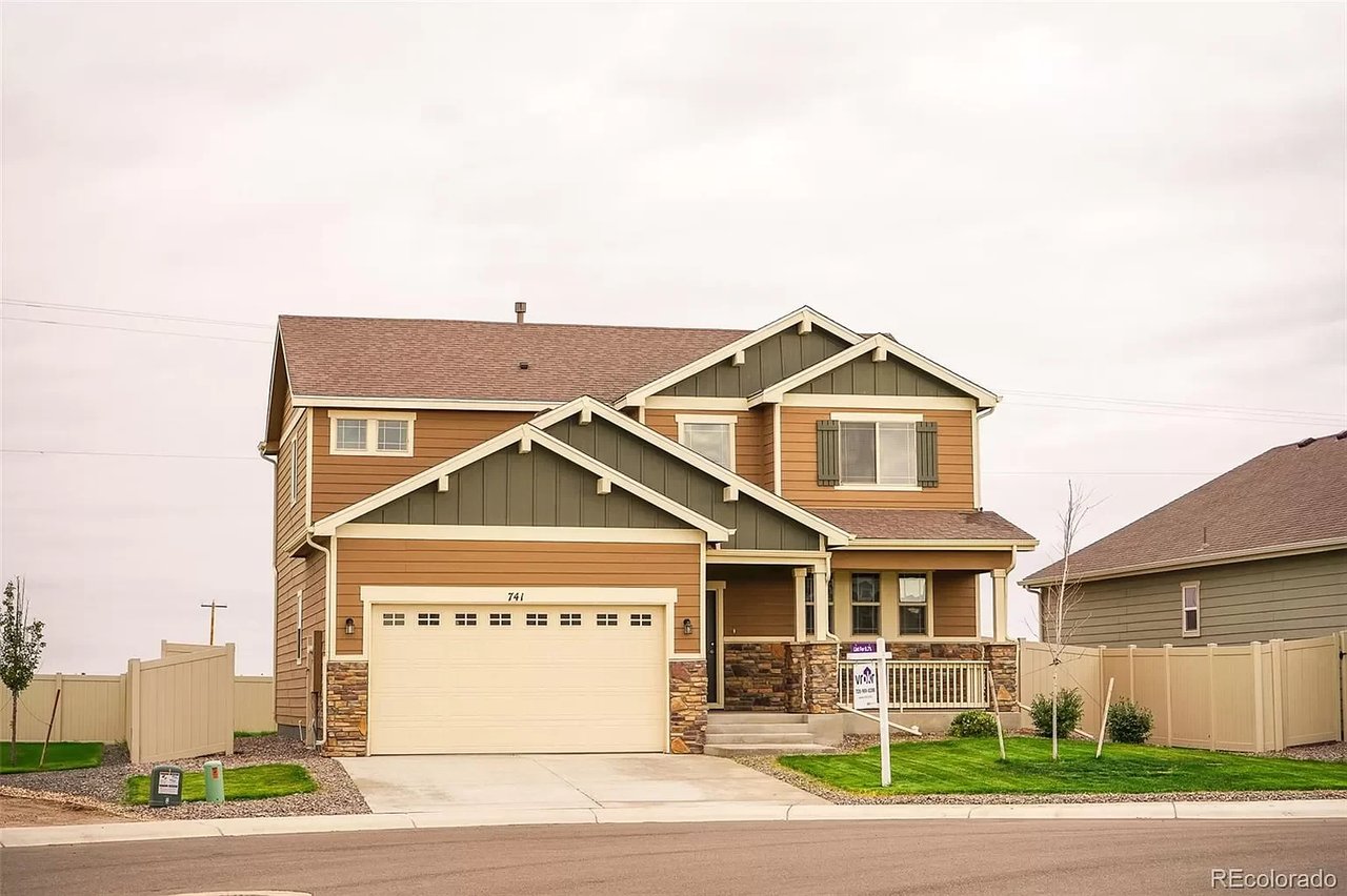 741 N Country Trail