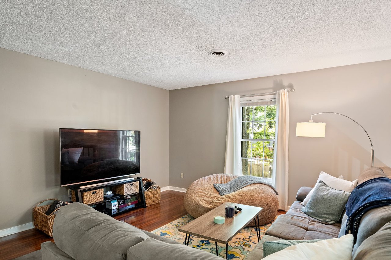 8914 Playground Circle