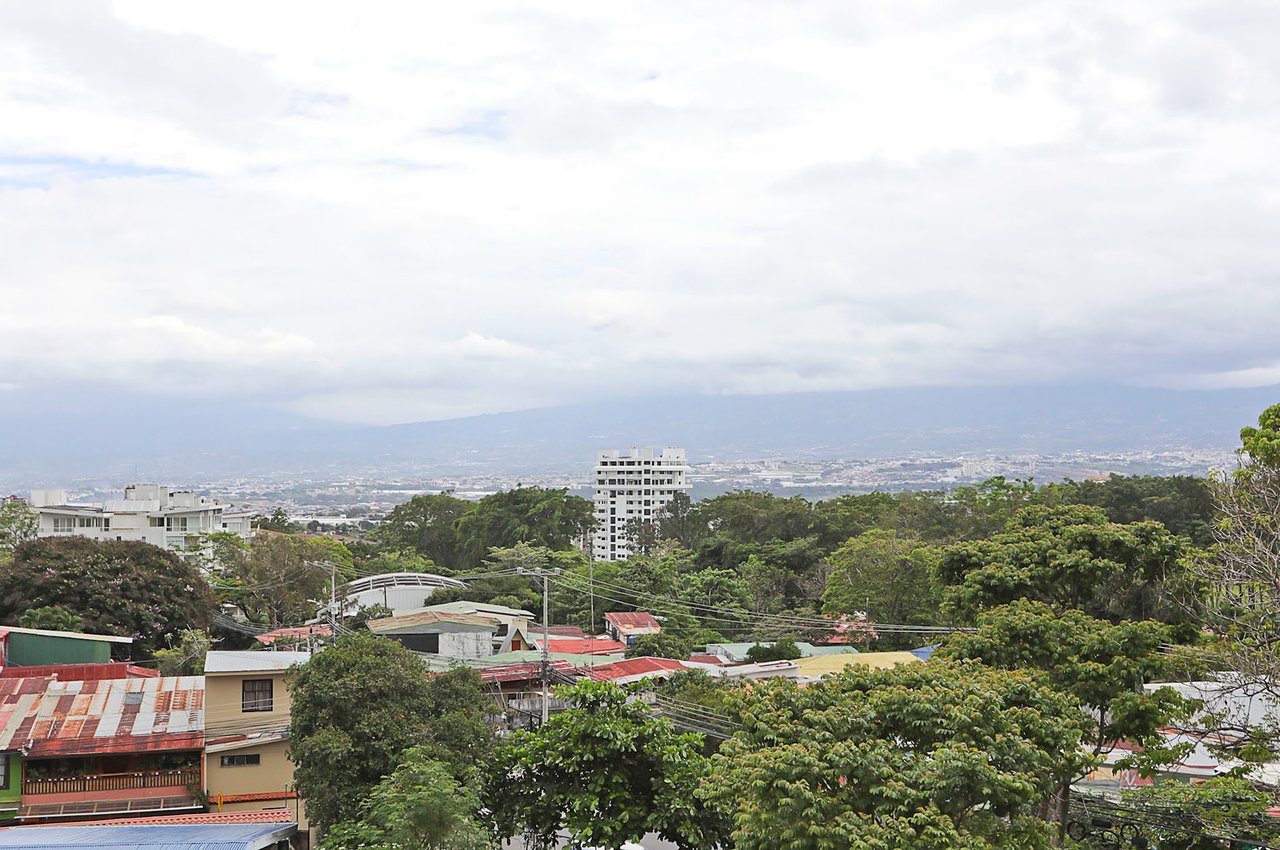 Panoramic View Furnished Condo, Escazu, San Jose