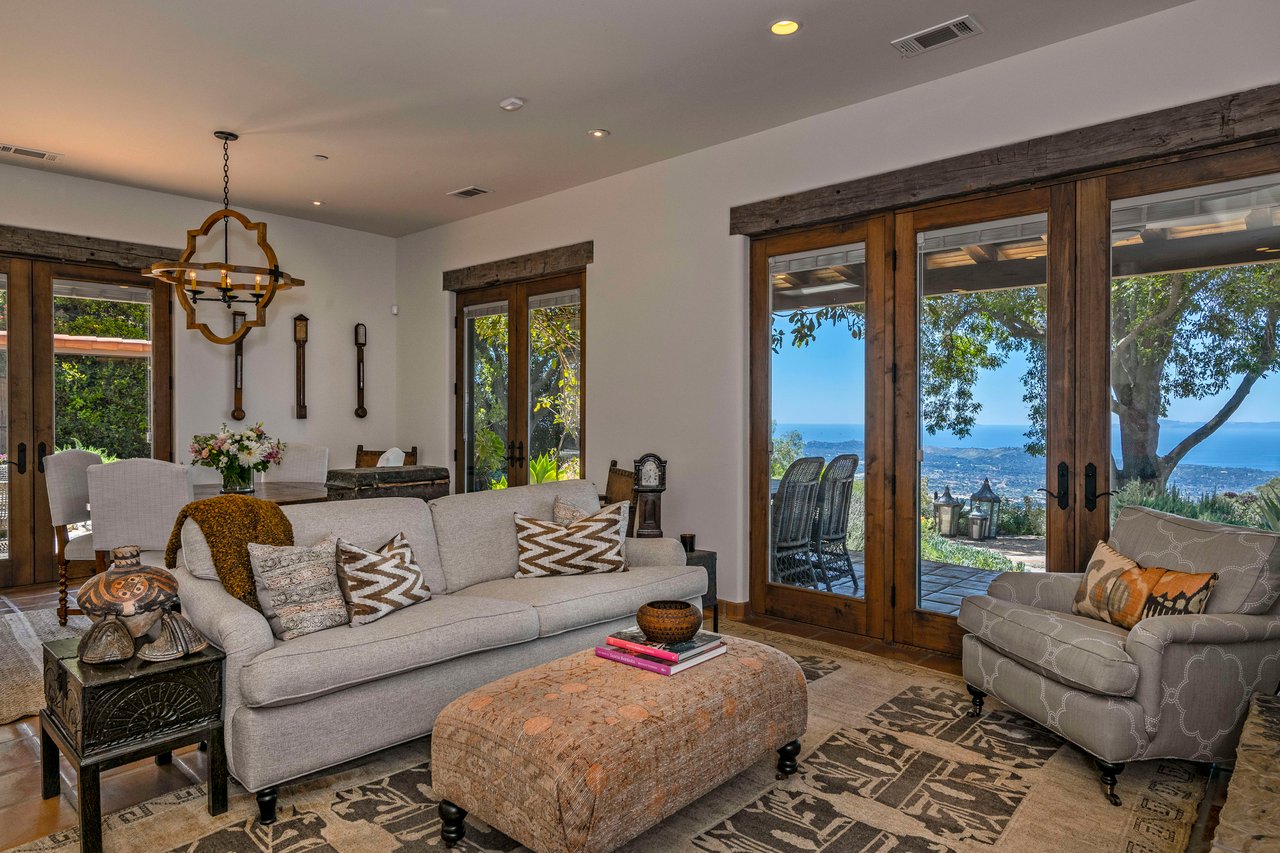 5617 W Camino Cielo
