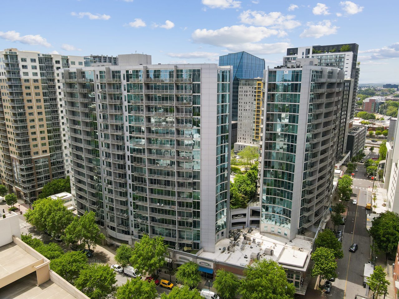 950 W Peachtree Street NW Unit: 701