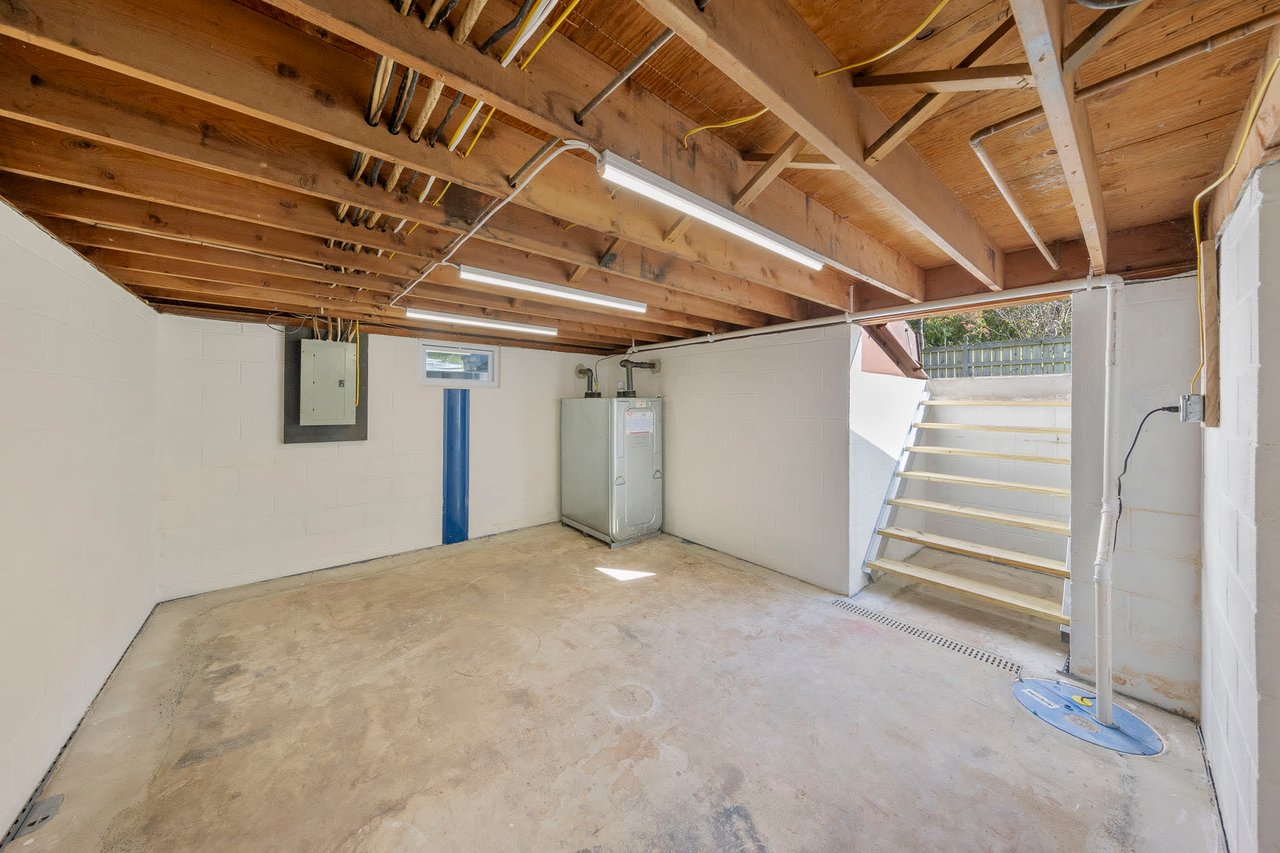 148 Foothill Rd