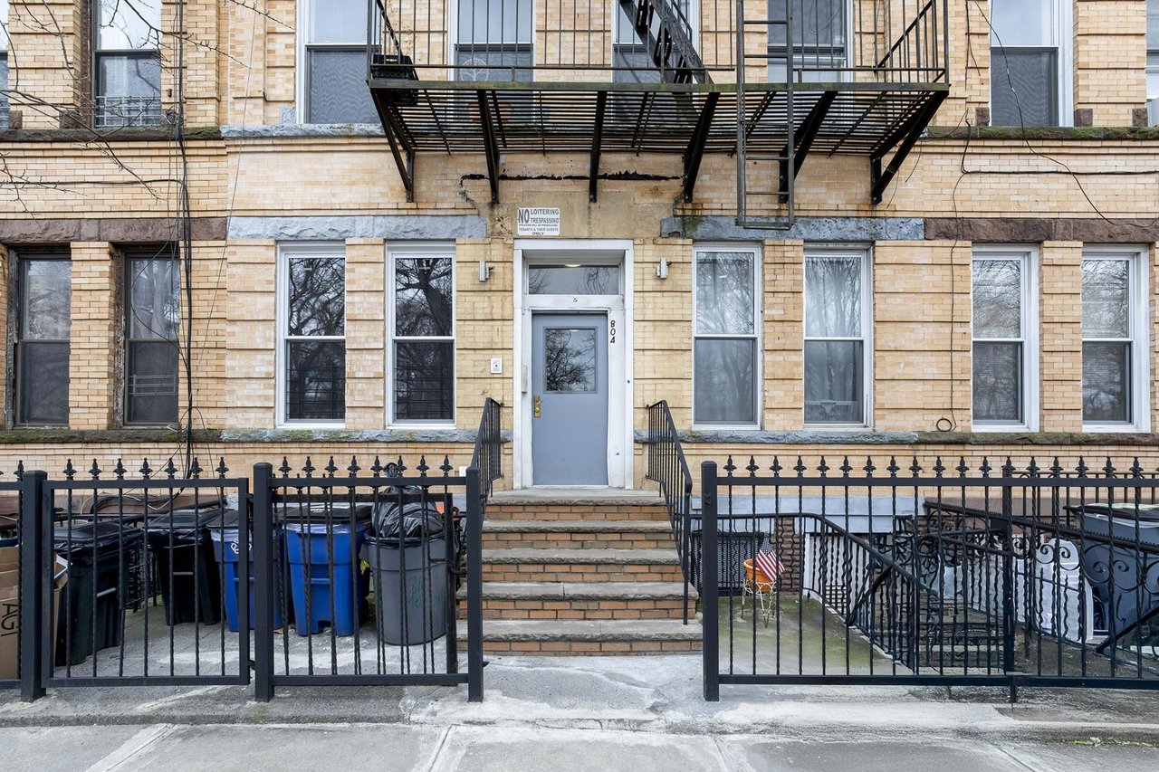 804 Macon Street, Apt 4B